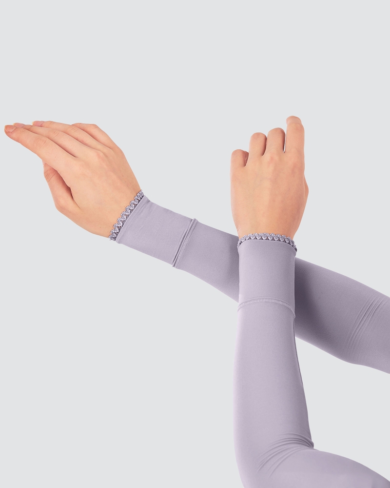 Image of NWEAR AYNA HANDSOCKS - GLOSSY GRAPE