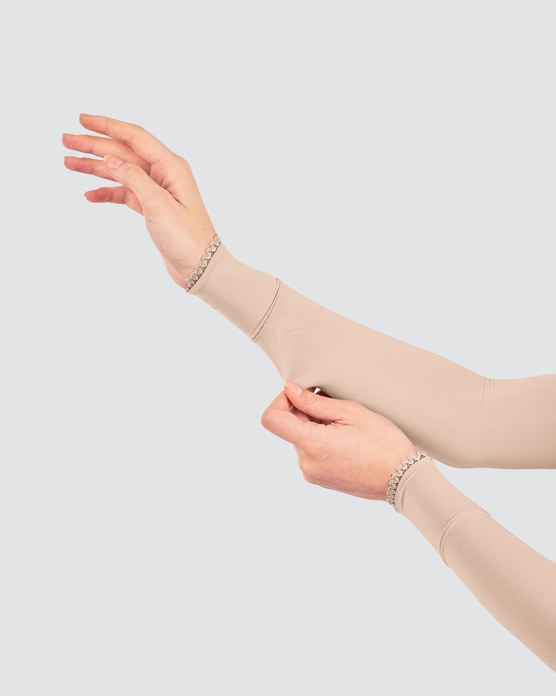 Image of NWEAR AYNA HANDSOCKS - NUDE TAN