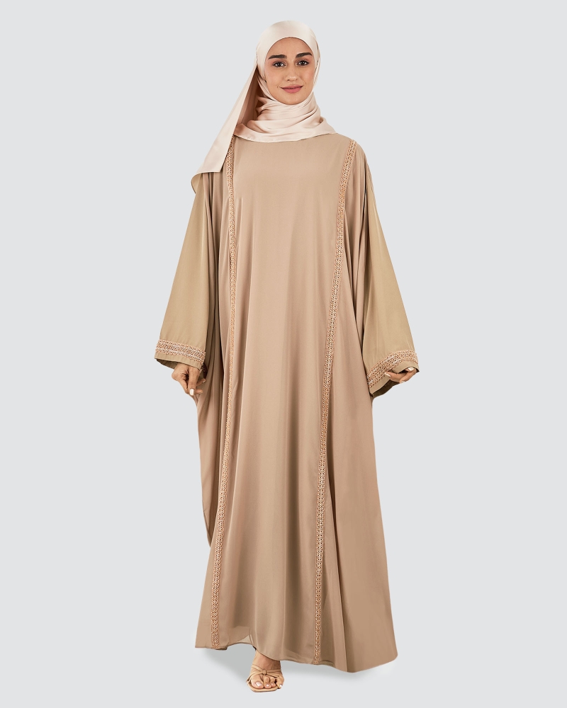 Image of NYLA ABAYA - LATTE