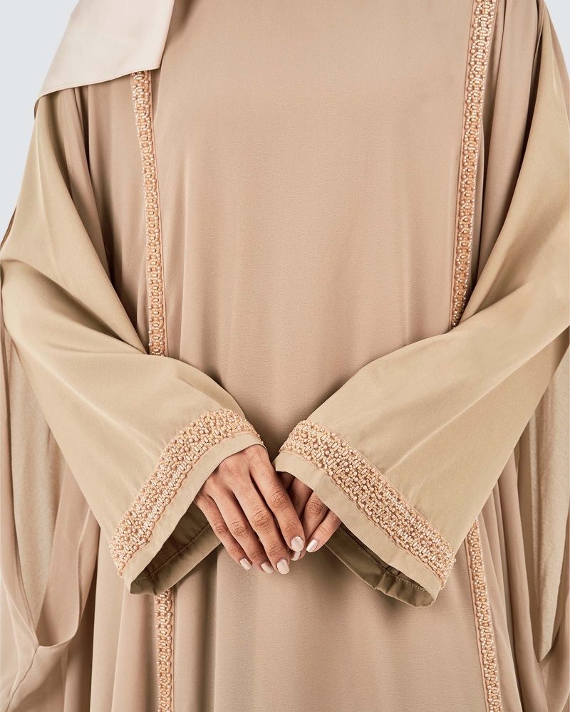 Image of NYLA ABAYA - LATTE