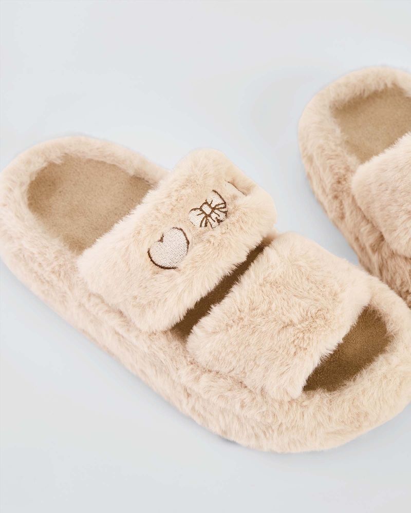 Image of POLLY POCKET X NAELOFAR PLUSH SLIPPERS - MISTY CREAM