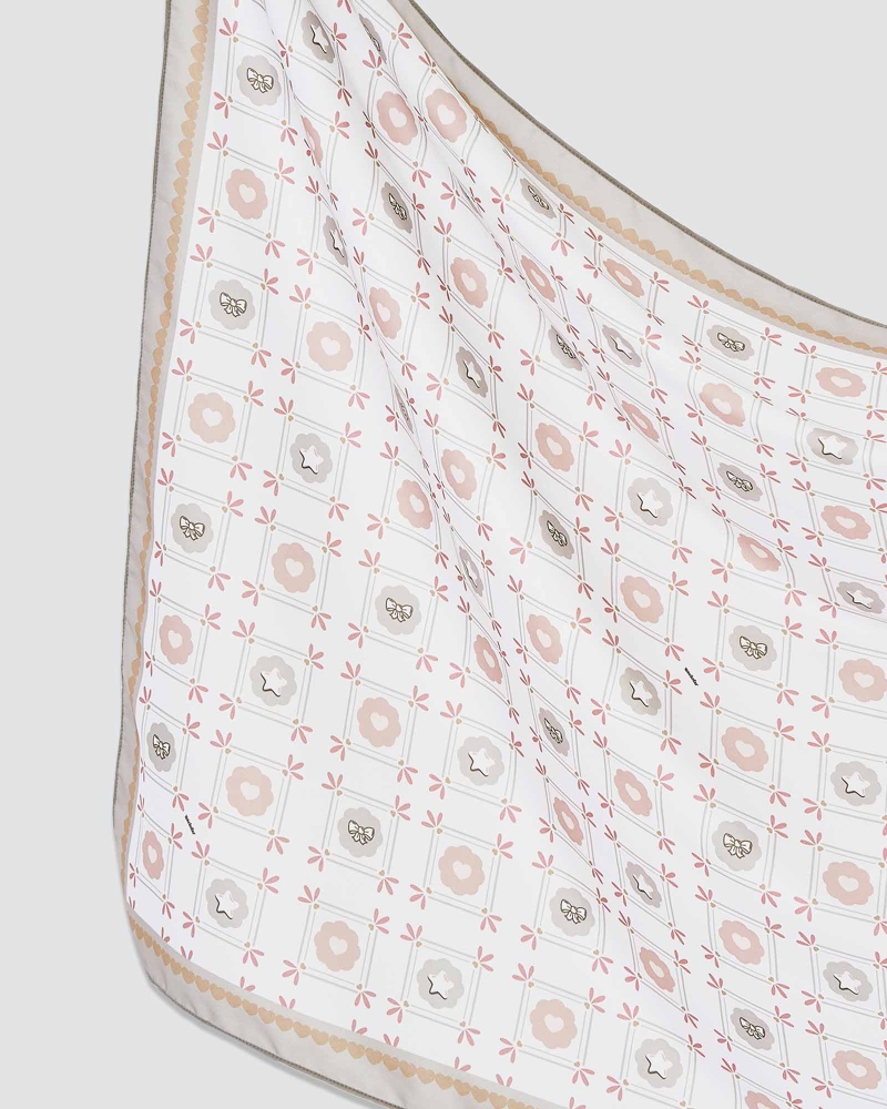 Image of POLLY POCKET X NAELOFAR SHAWL - CLOUD LOCKET