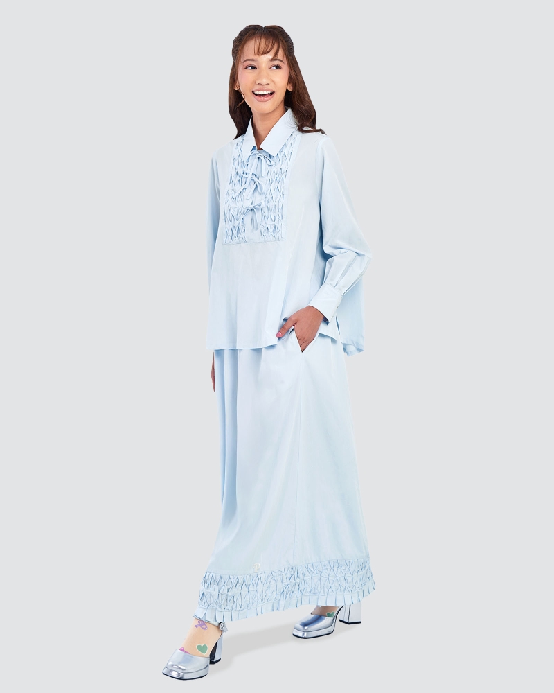 Image of POLLY POCKET X NAELOFAR SMOCKED SKIRT - SKY GIGGLES