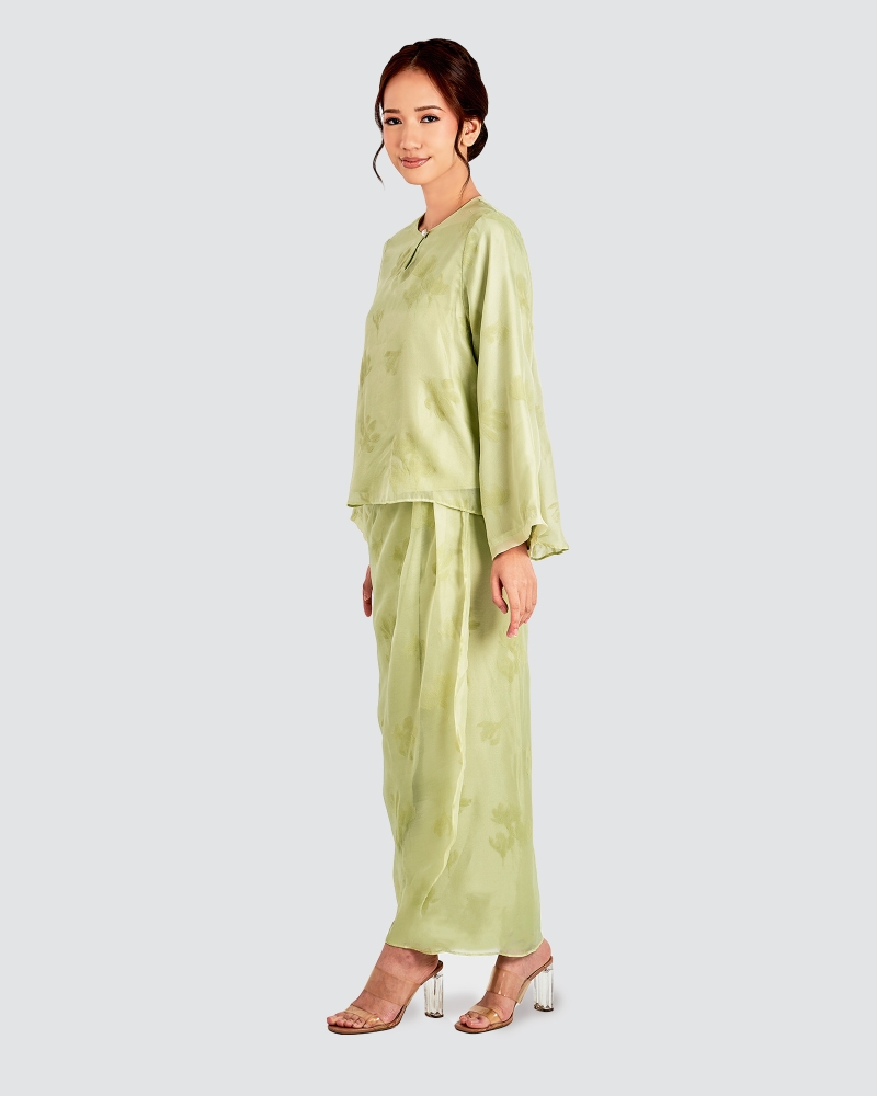 Image of PUTERI KURUNG SET - WHITE JADE