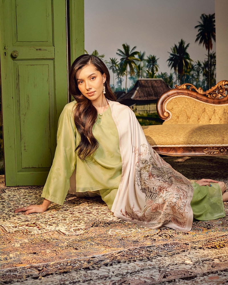 Image of PUTERI KURUNG SET - WHITE JADE