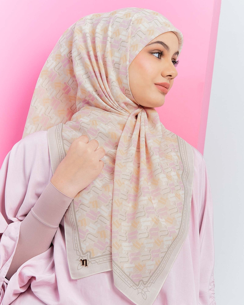 PUZZLE SQUARE - CORNSILK