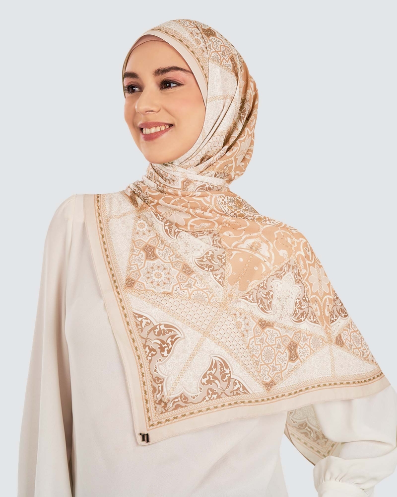 Image of QUBA CHIFFON SHAWL - ZAHRAH