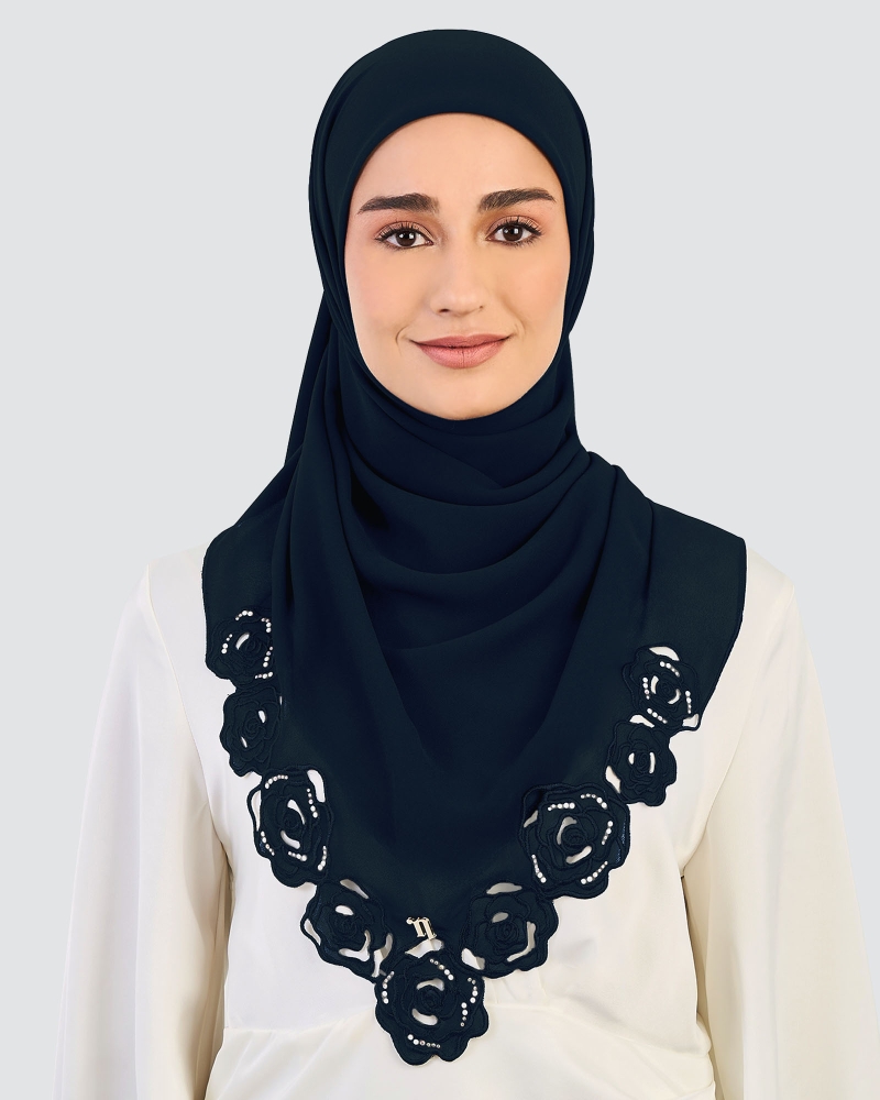 Image of ROSE EMBROIDERED CRYSTAL SQUARE - MILKYWAY