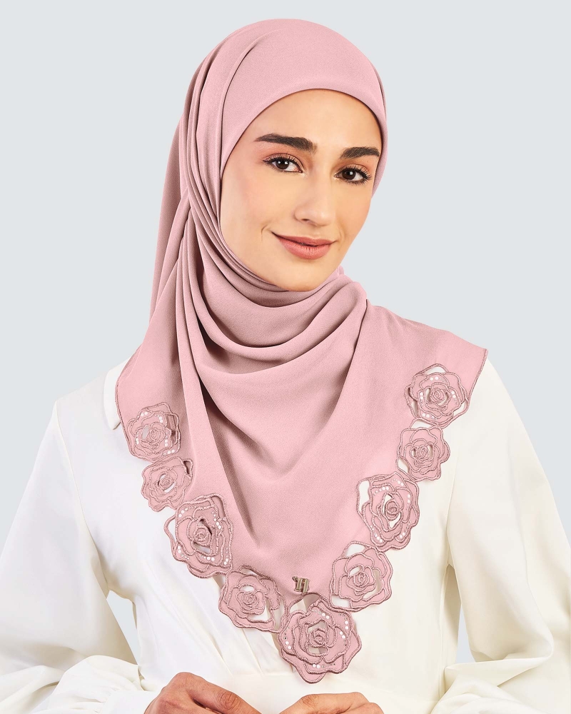 ROSE EMBROIDERED CRYSTAL SQUARE - ROSE QUARTZ