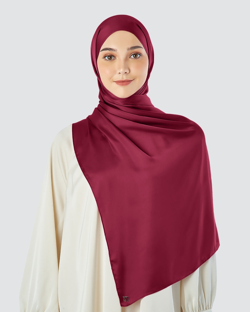 Image of SATIN SHAWL - CRANBERRY