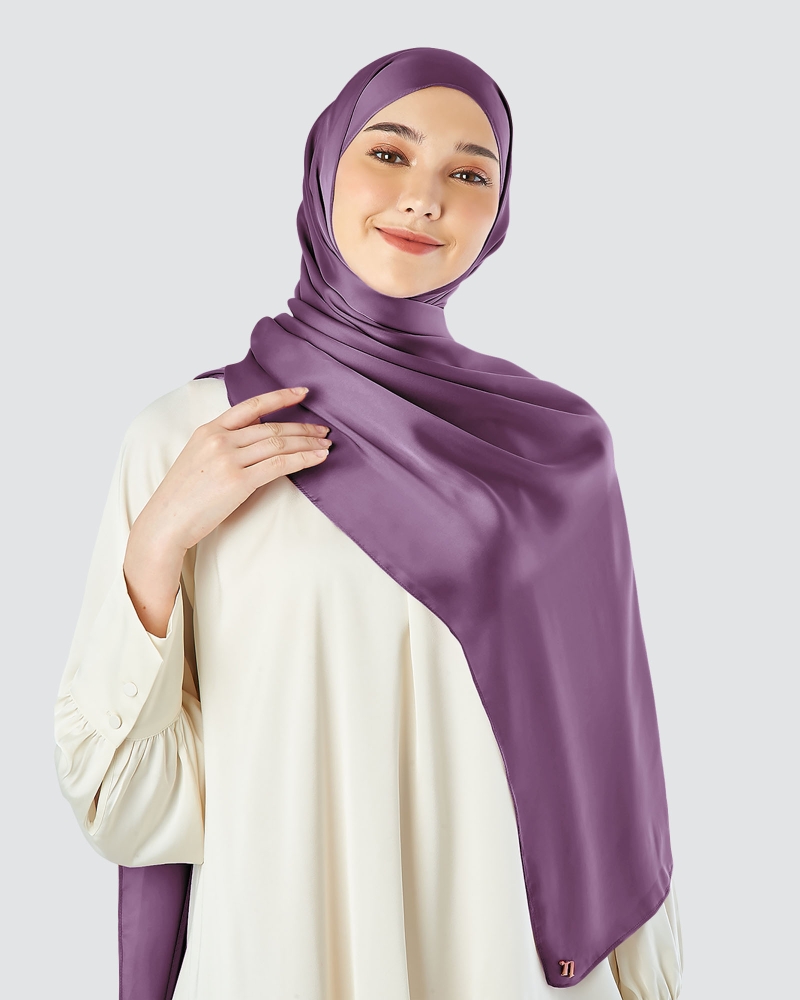 Image of SATIN SHAWL - PURPLE