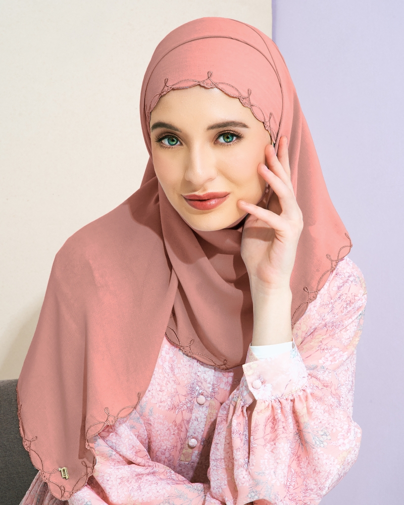 Image of SERI EMBROIDERED SHAWL - DESERT ROSE