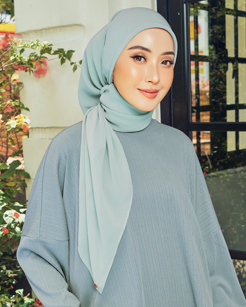 Image of X-PRESS WANDERSCAPES CO-ORDS - CASPER