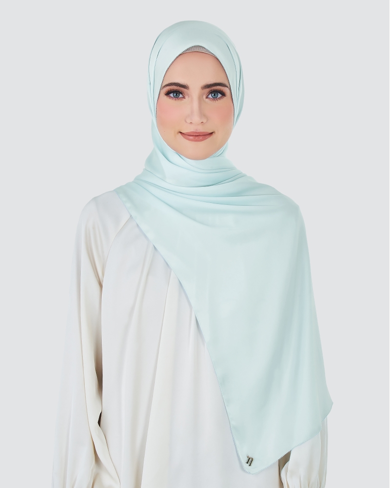 Image of EILA SATIN SHAWL - SEA