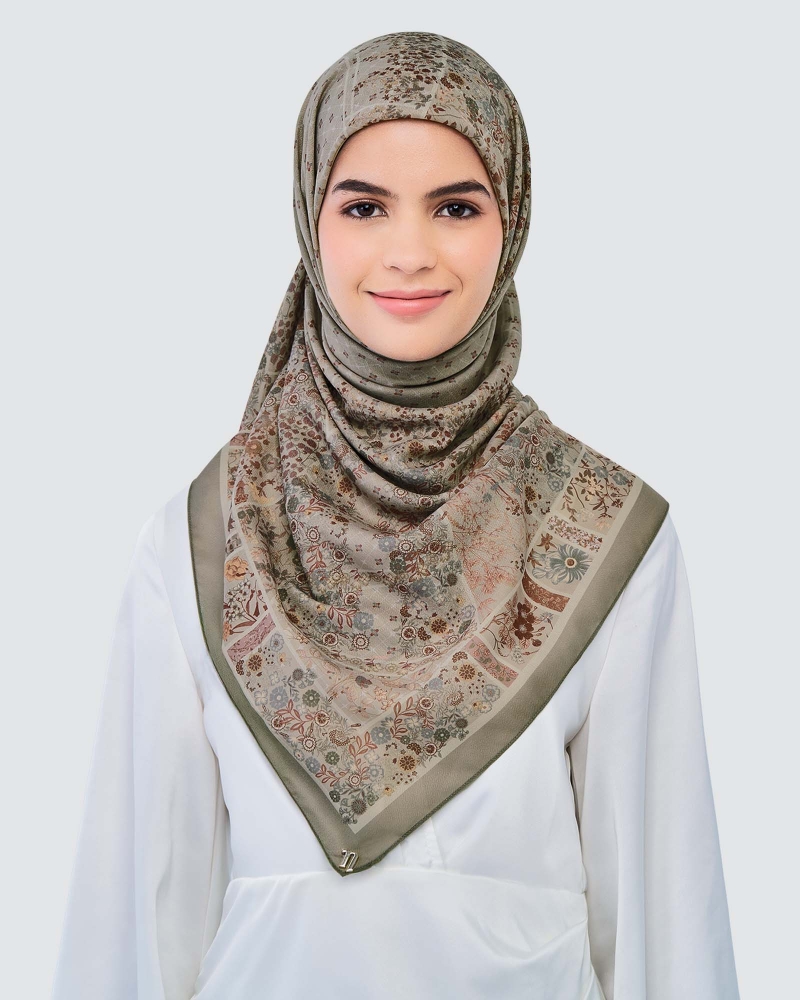 Image of THE GARDEN CHÂTEAU SQUARE - OLIVE