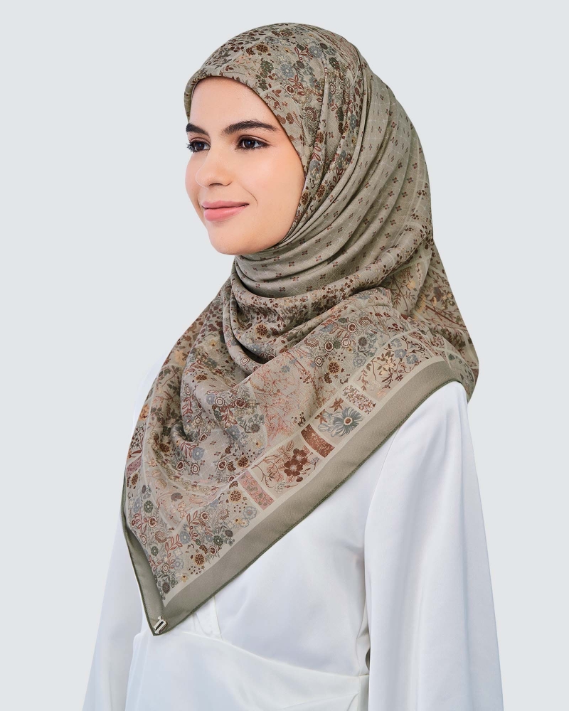 Image of THE GARDEN CHÂTEAU SQUARE - OLIVE