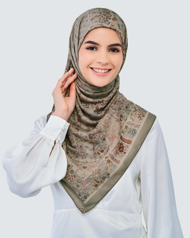 Image of THE GARDEN CHÂTEAU SQUARE - OLIVE