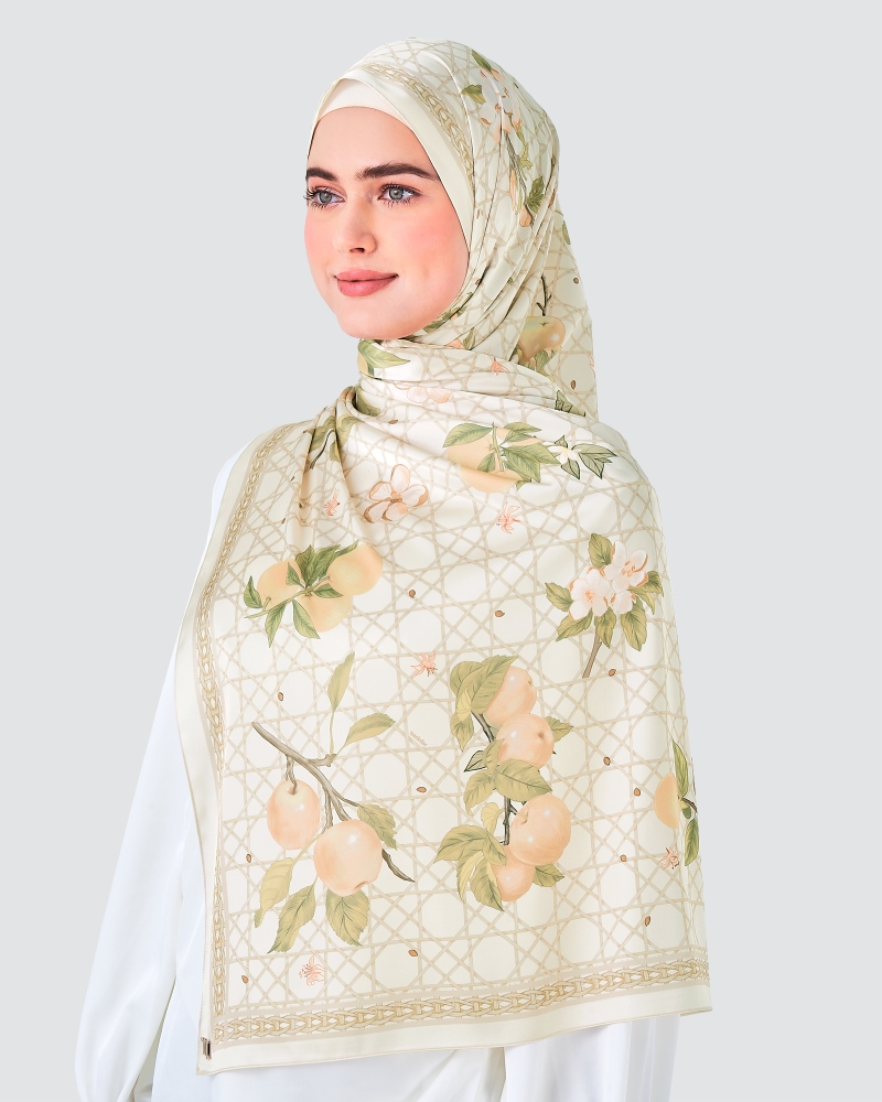 Image of THE ORCHARD SHAWL - MACADAMIA