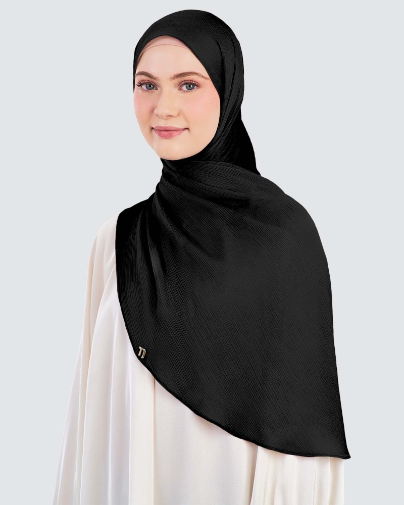 Image of WAFFLE CHIFFON SHAWL - BLACK