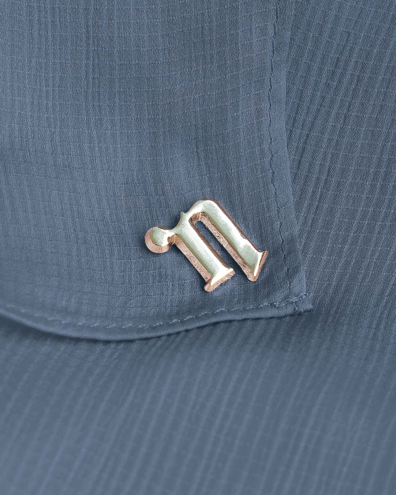 Image of WAFFLE CHIFFON SHAWL - BLUEBERRY