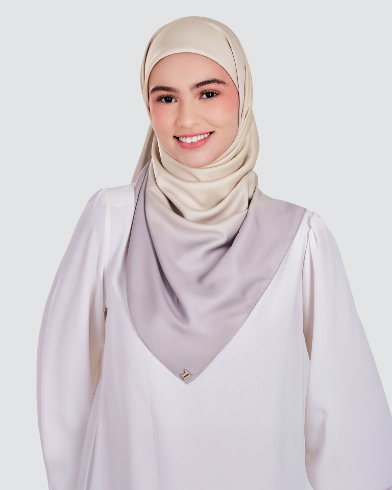 Image of WARNA MATTE SATIN SQUARE - OPAL DREAM