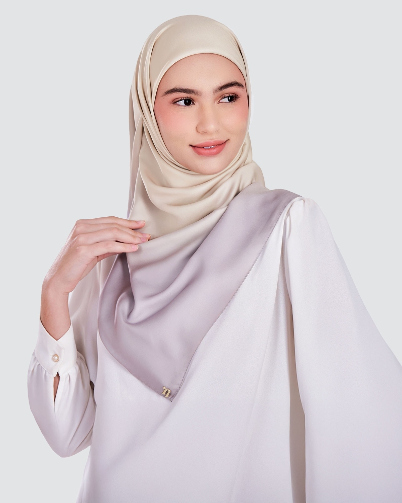 Image of WARNA MATTE SATIN SQUARE - OPAL DREAM