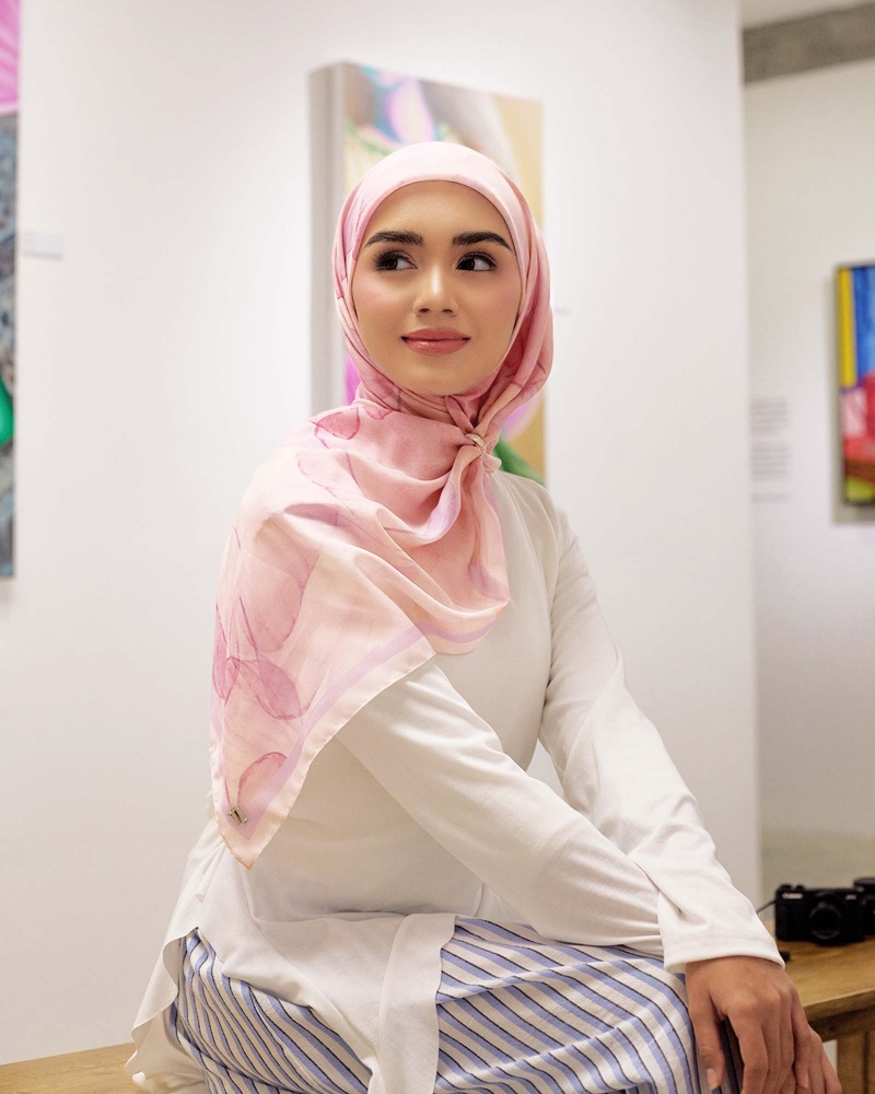 Image of WATERCOLOUR COTTON VOILE SQUARE