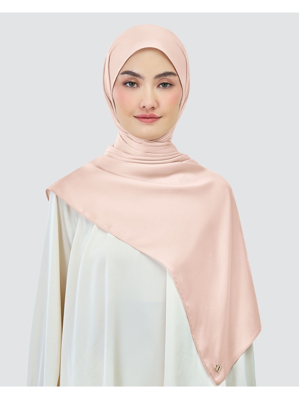 AMAYA SATIN SHAWL - LOTUS