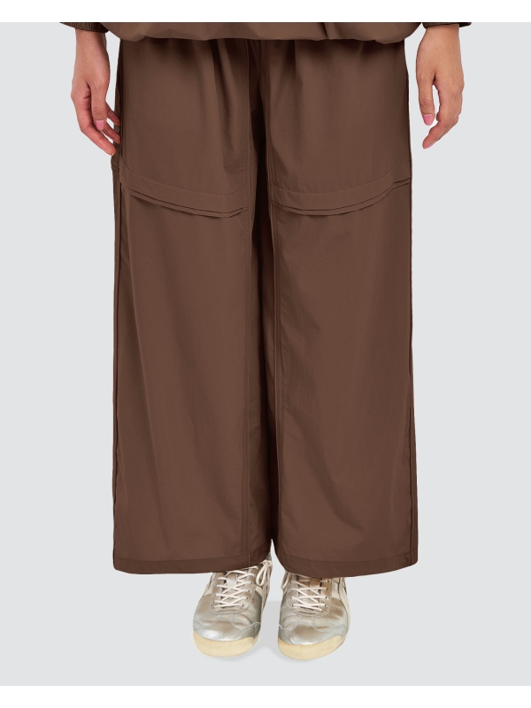 nPOWER DRAWSTRING PANTS - MOCHA