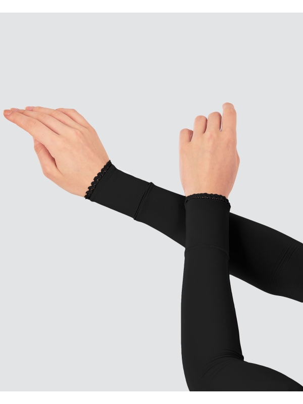 NWEAR AYNA HANDSOCKS - BLACK