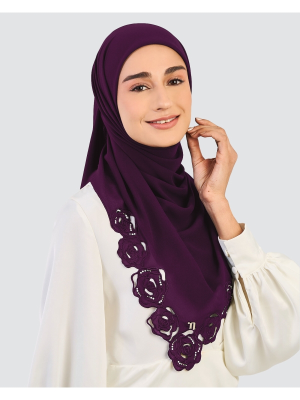 ROSE EMBROIDERED CRYSTAL SQUARE - MAJESTY