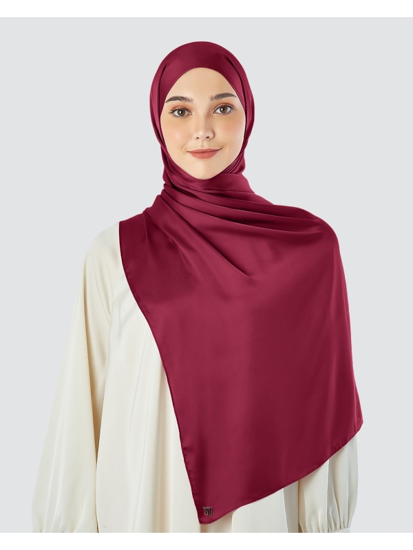 SATIN SHAWL - CRANBERRY