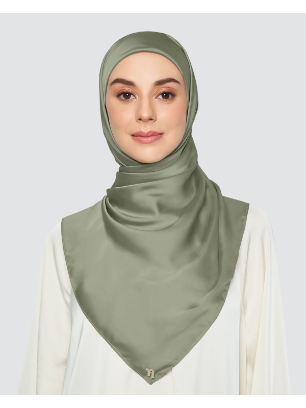 SATIN SQUARE - ASH GREEN