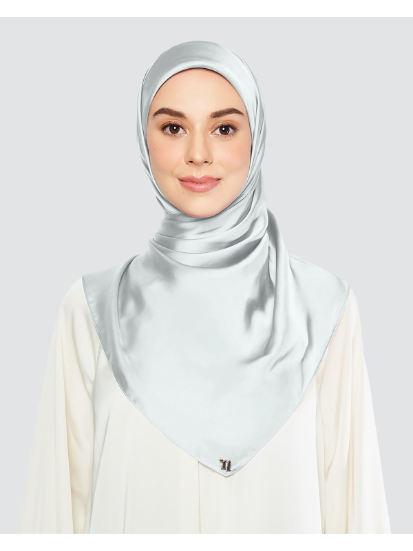 SATIN SQUARE - BRIGHT SILVER