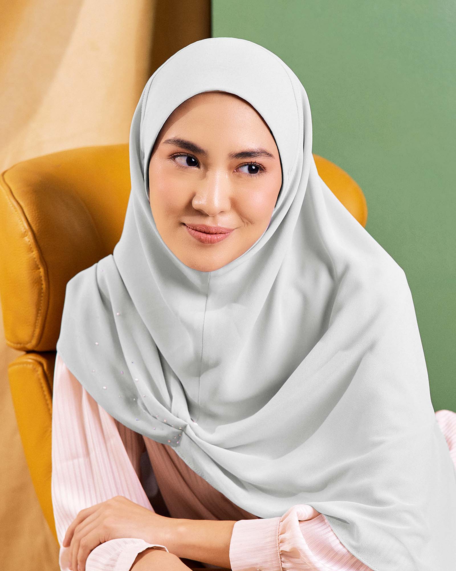 naelofar pleated shawl